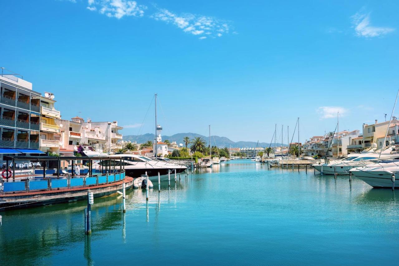 Precioso Apartamento Welcs 006 Con Balcon Apartment Empuriabrava Bagian luar foto